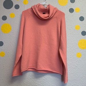 Gap turtleneck coral sweater sz large
